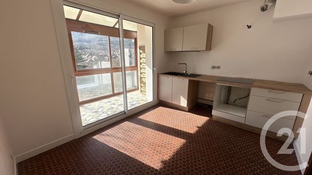 maison à louer - 6 pièces - 139.9 m2 - ST BONNET EN CHAMPSAUR - 05 - PROVENCE-ALPES-COTE-D-AZUR - Century 21 Interalpes