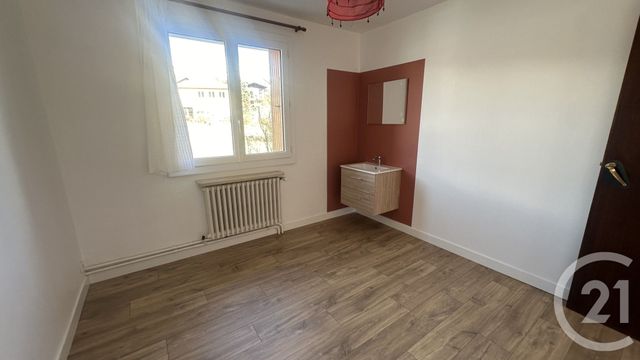 maison à louer - 6 pièces - 139.9 m2 - ST BONNET EN CHAMPSAUR - 05 - PROVENCE-ALPES-COTE-D-AZUR - Century 21 Interalpes