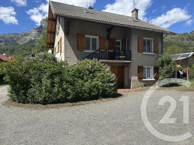 Appartement T4 à vendre - 4 pièces - 86.06 m2 - ST JEAN ST NICOLAS - 05 - PROVENCE-ALPES-COTE-D-AZUR - Century 21 Interalpes