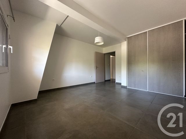 Appartement T4 à louer - 4 pièces - 150.99 m2 - LAYE - 05 - PROVENCE-ALPES-COTE-D-AZUR - Century 21 Interalpes