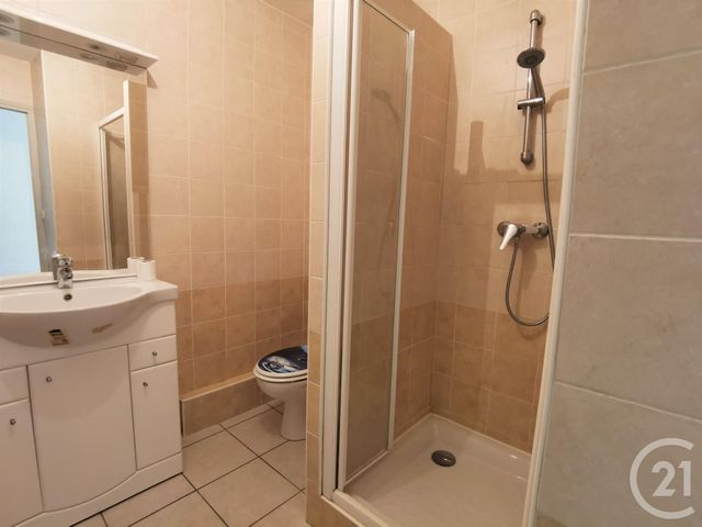 Appartement T4 à louer - 4 pièces - 64.68 m2 - ST LAURENT DU CROS - 05 - PROVENCE-ALPES-COTE-D-AZUR - Century 21 Interalpes