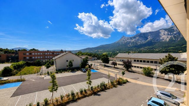 Appartement T4 à vendre - 4 pièces - 74.22 m2 - ST BONNET EN CHAMPSAUR - 05 - PROVENCE-ALPES-COTE-D-AZUR - Century 21 Interalpes