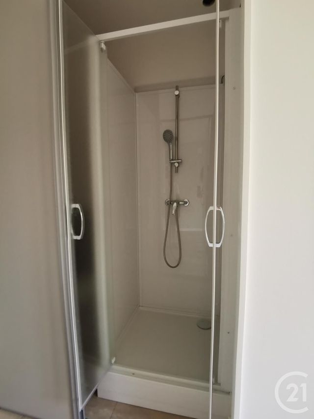 Appartement T4 à louer - 4 pièces - 88.84 m2 - ST LAURENT DU CROS - 05 - PROVENCE-ALPES-COTE-D-AZUR - Century 21 Interalpes