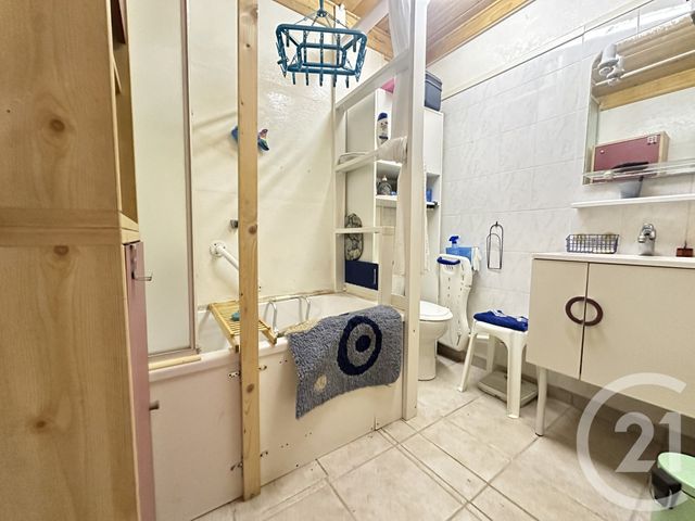 Appartement T3 à vendre - 3 pièces - 51.61 m2 - ST JEAN ST NICOLAS - 05 - PROVENCE-ALPES-COTE-D-AZUR - Century 21 Interalpes