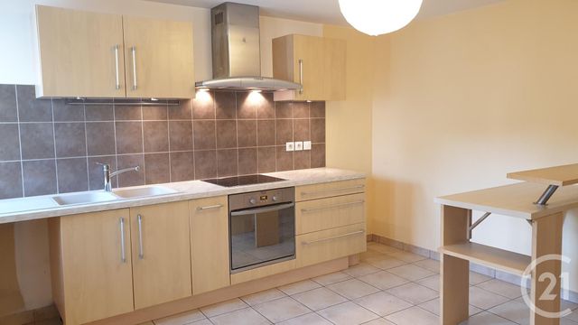 Appartement T3 à louer ST LAURENT DU CROS